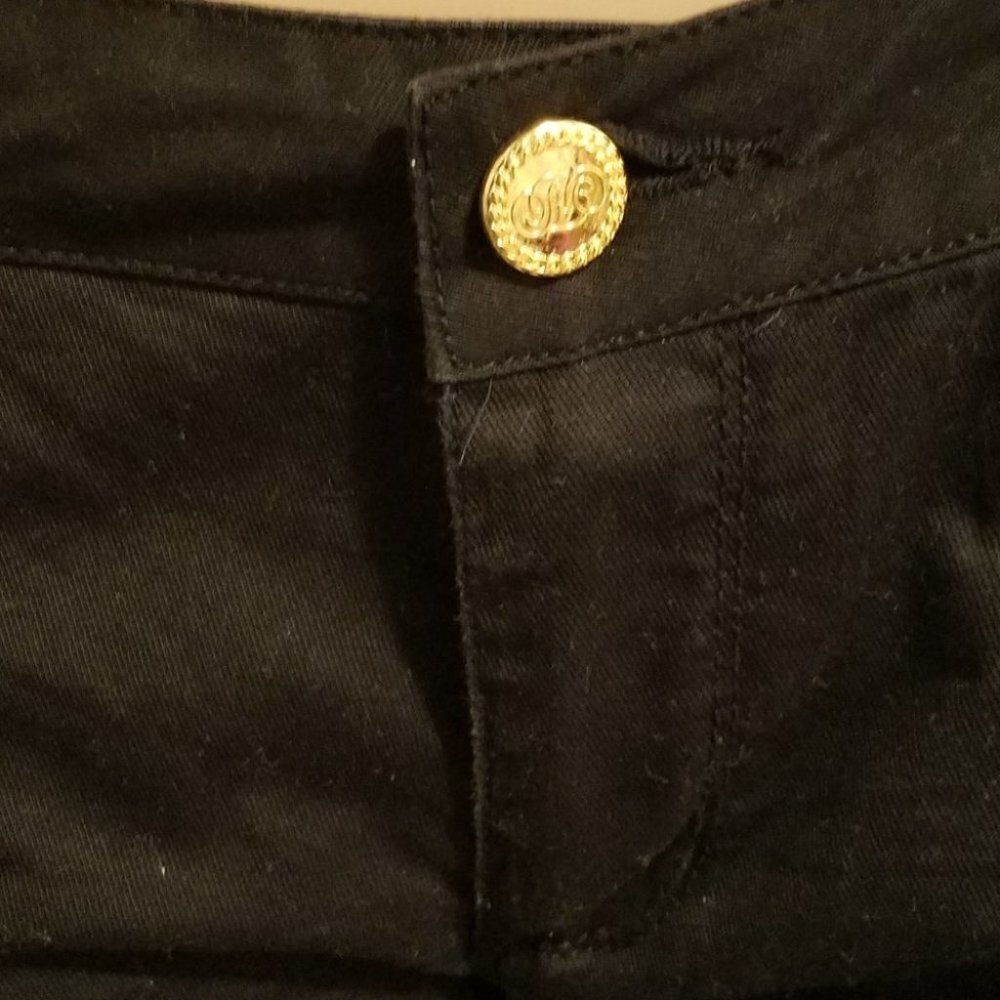 Black Capri Shorts by Fabulosity - Picture 4 of 10